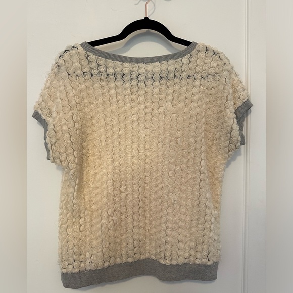 Rhyme Los Angeles - cream and gray rosette top- size S - Picture 4 of 7